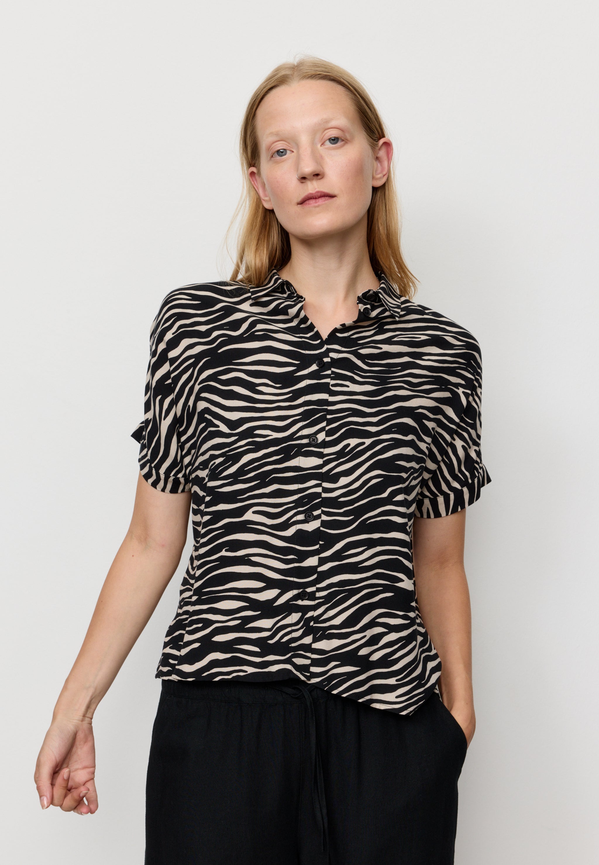 LOTUS ZEBRA
