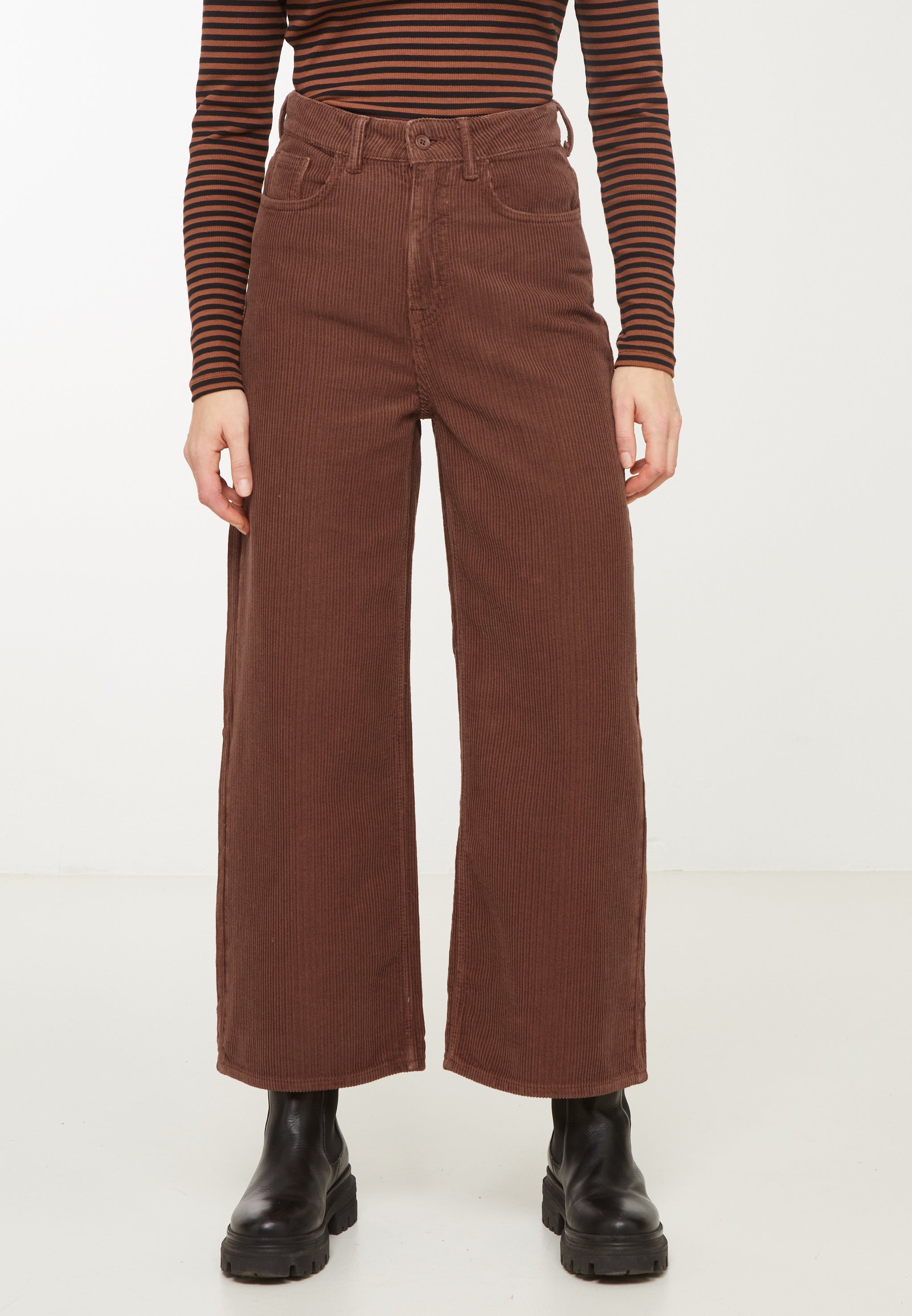 wood brown