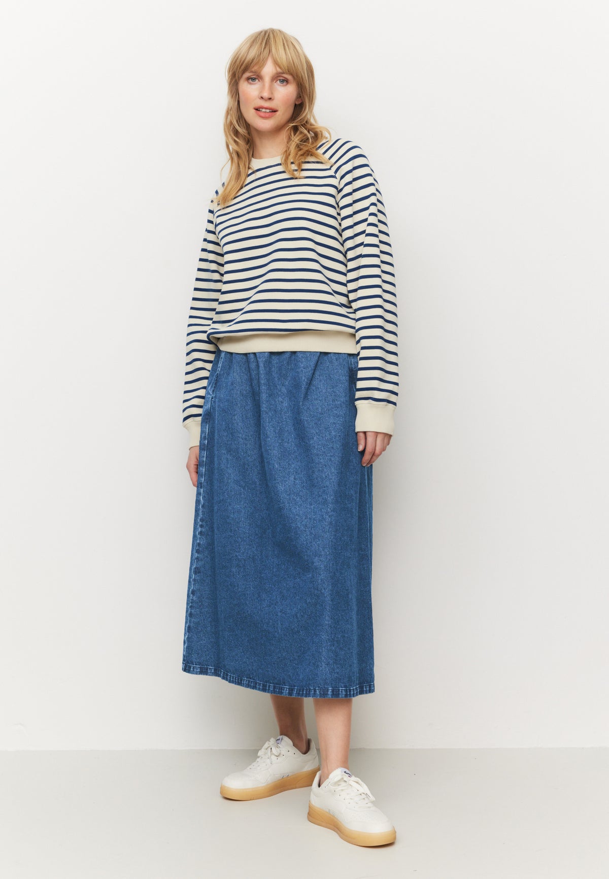 ALLAMANDA STRIPES