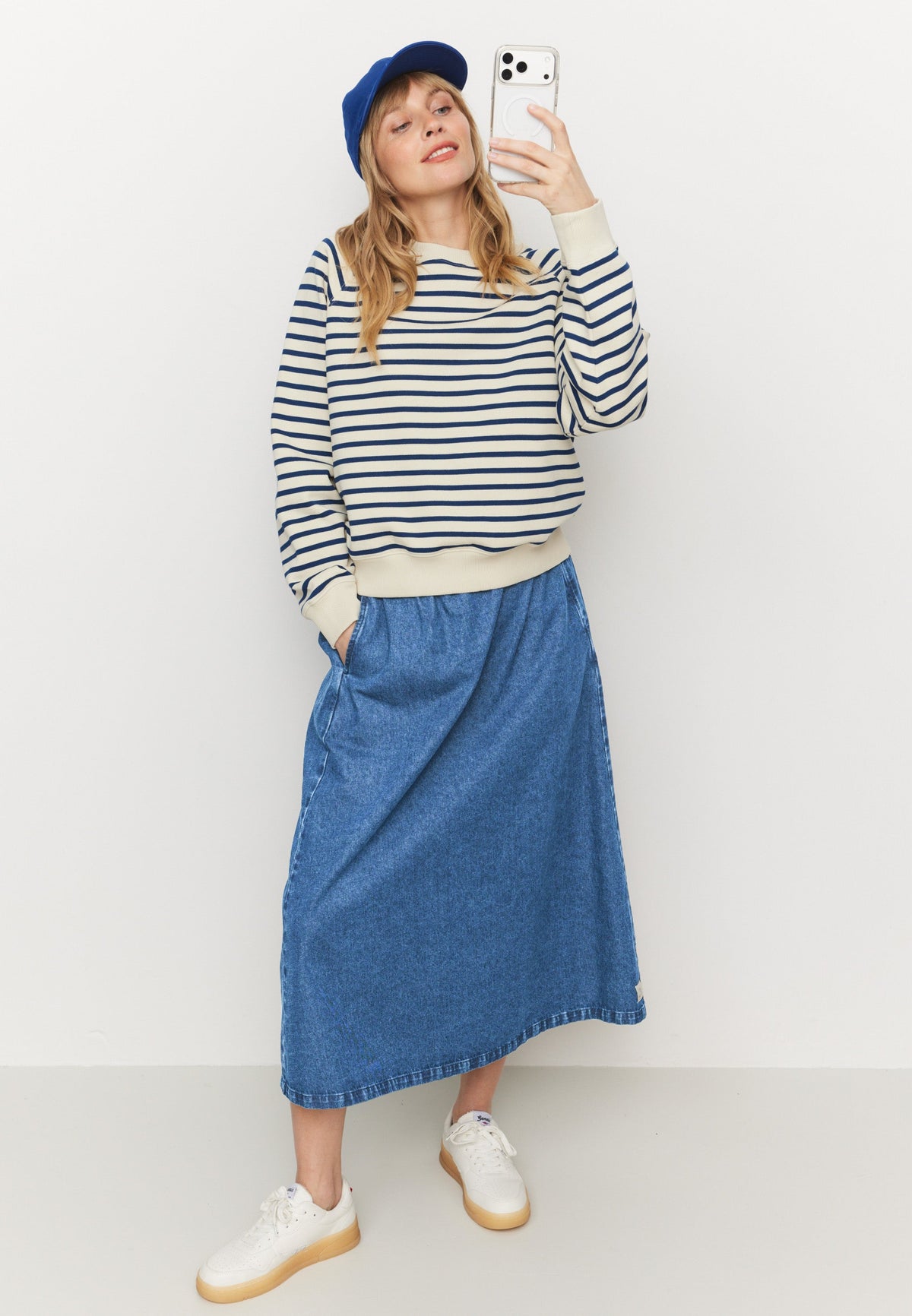 ALLAMANDA STRIPES