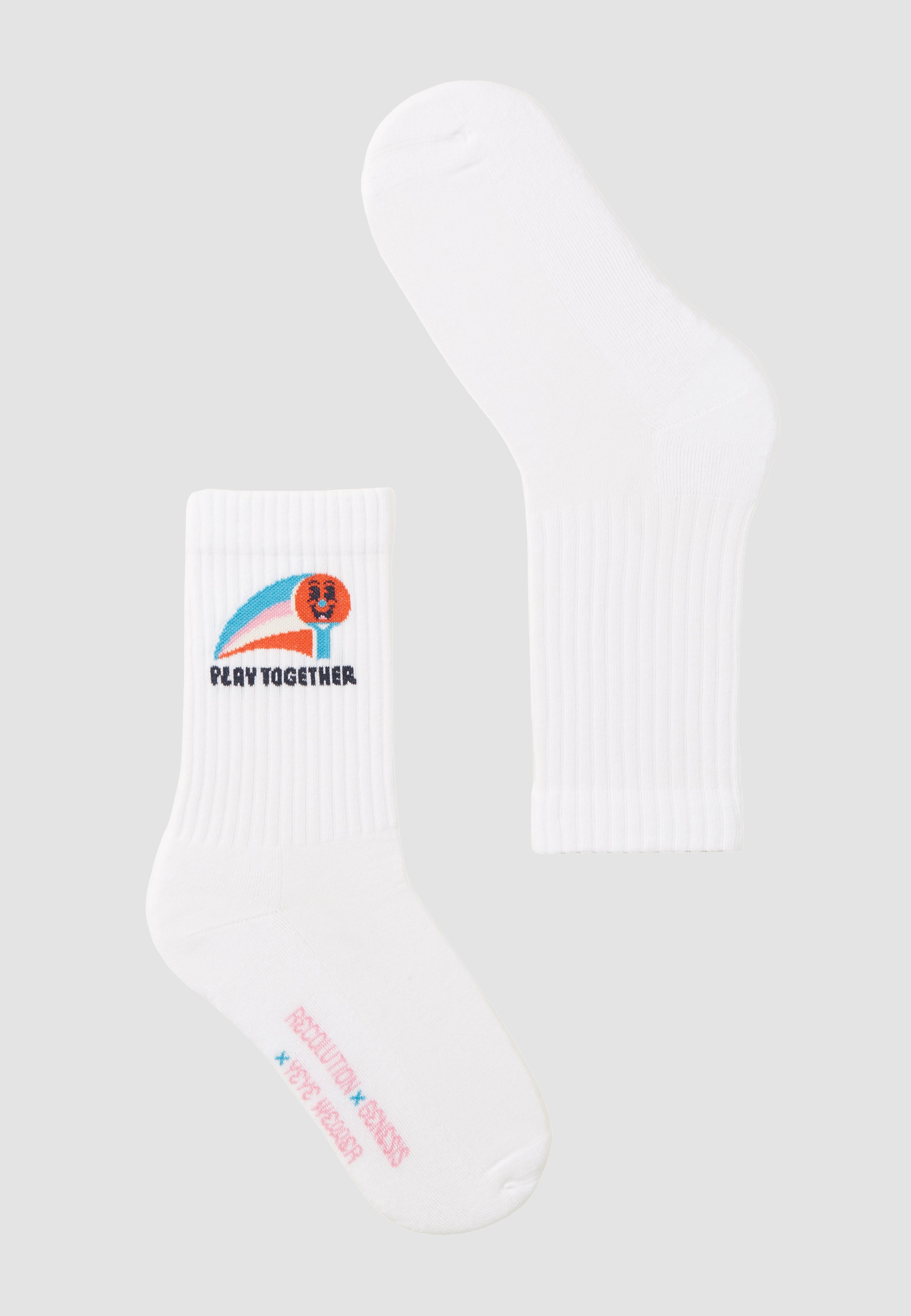 BERGENIA PLAY TOGETHER